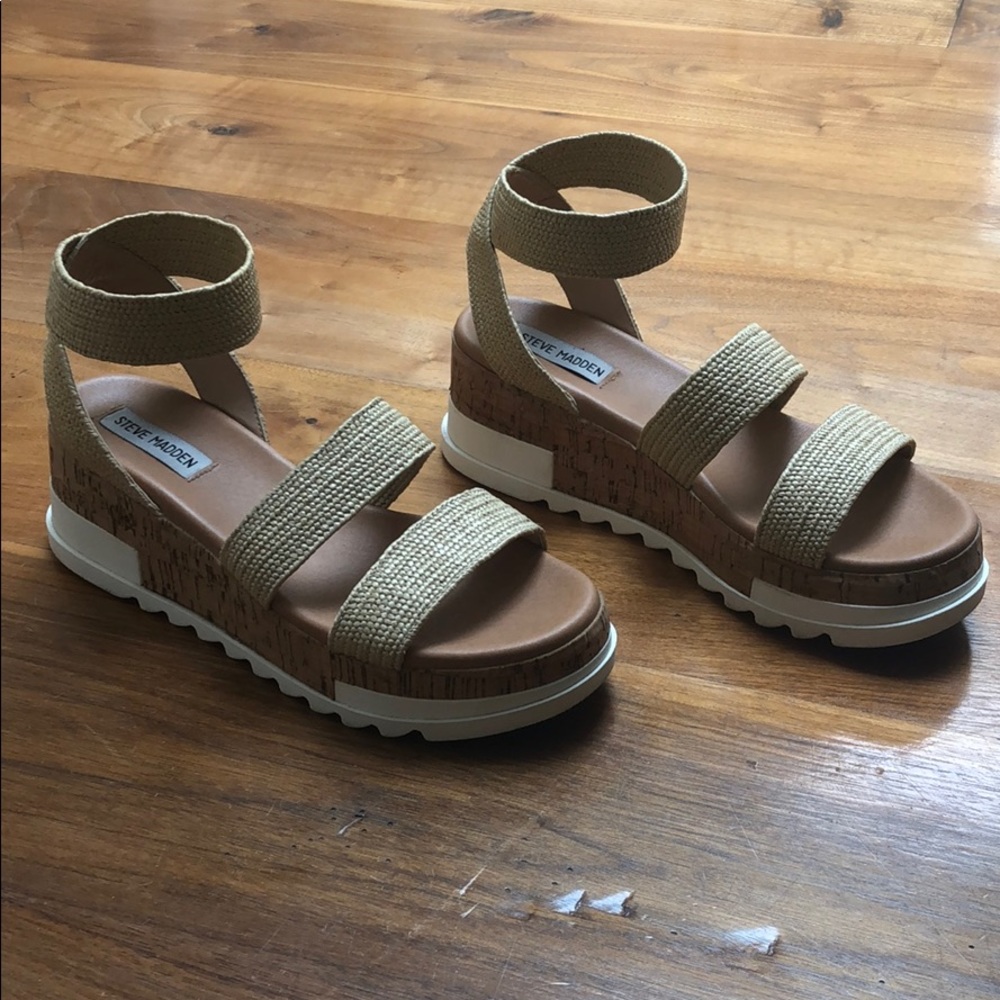 Steve Madden bandi platform sandals